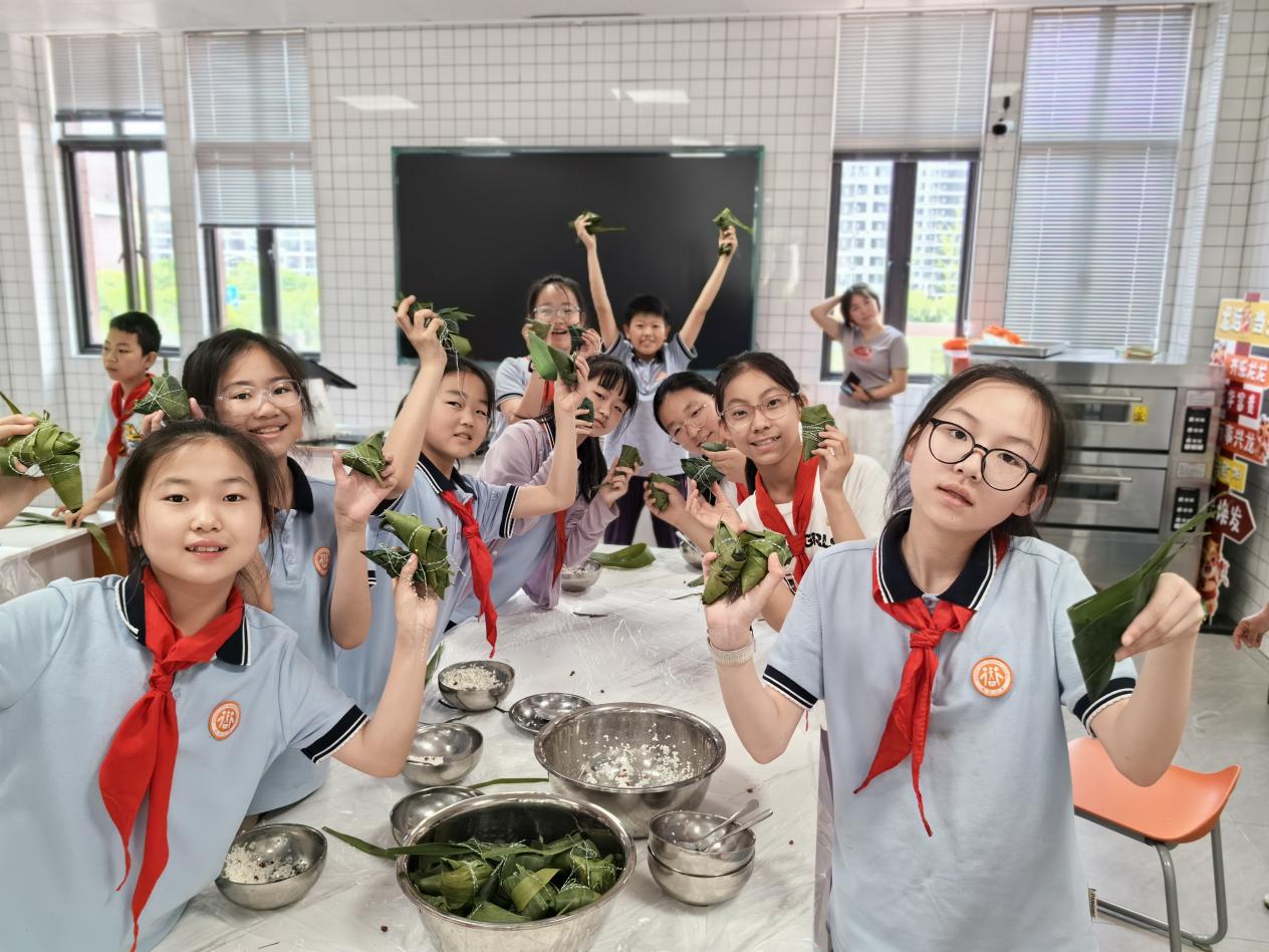 美食坊开张20231226_html_458b9fbd.jpg