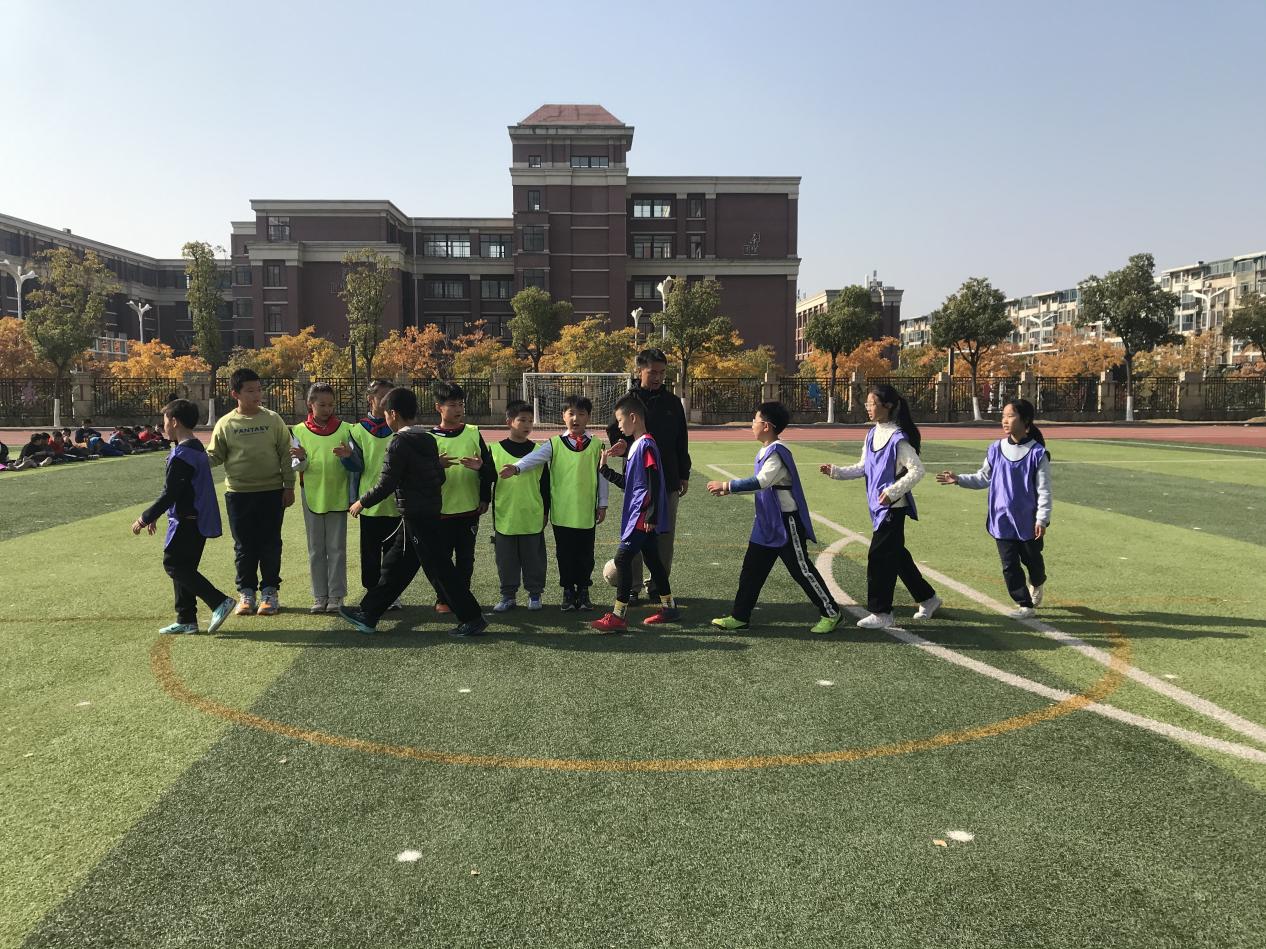 20231205晓庄小学“校长杯”足球班级联赛赛程报道（二）_html_477aaba3.jpg