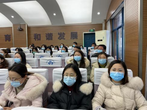 落实全会精神 把好立德树人总开关_html_m7f8a3e12.jpg