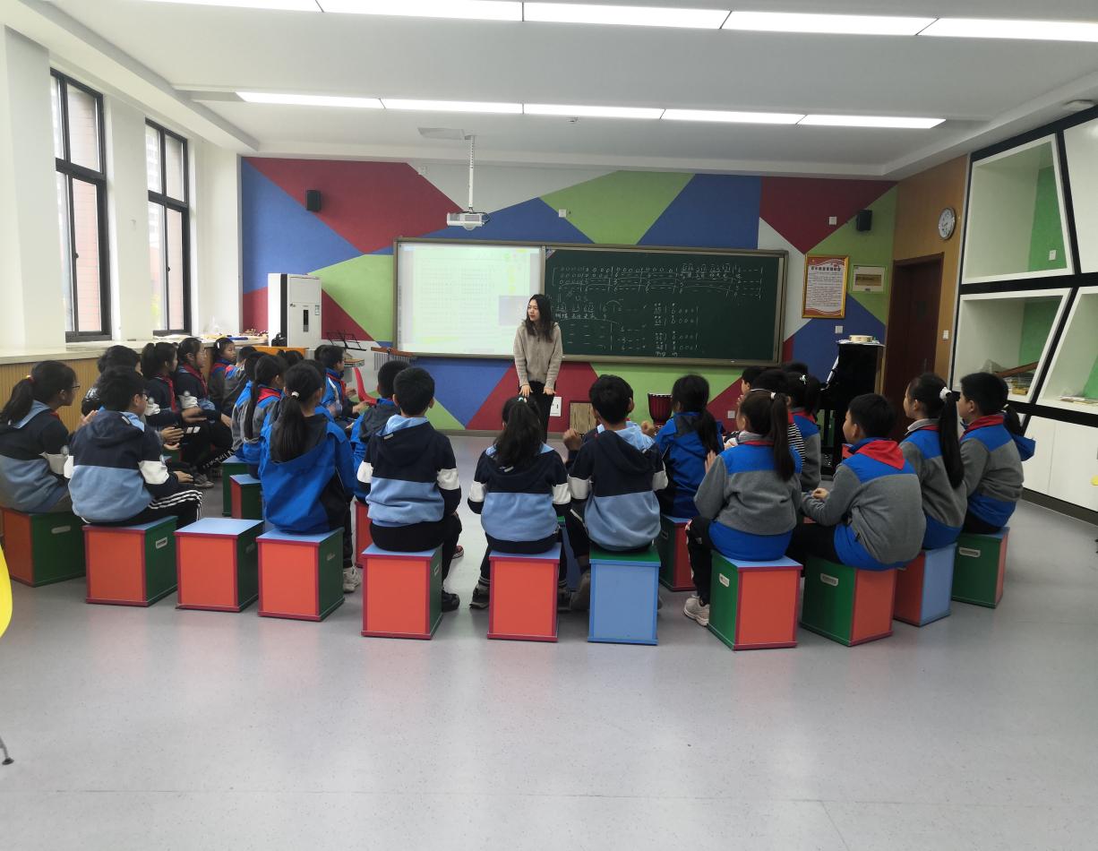 潜心音乐教研，引领高效课堂——记南京市晓庄小学音乐校本教研活动_html_a9c7def.jpg