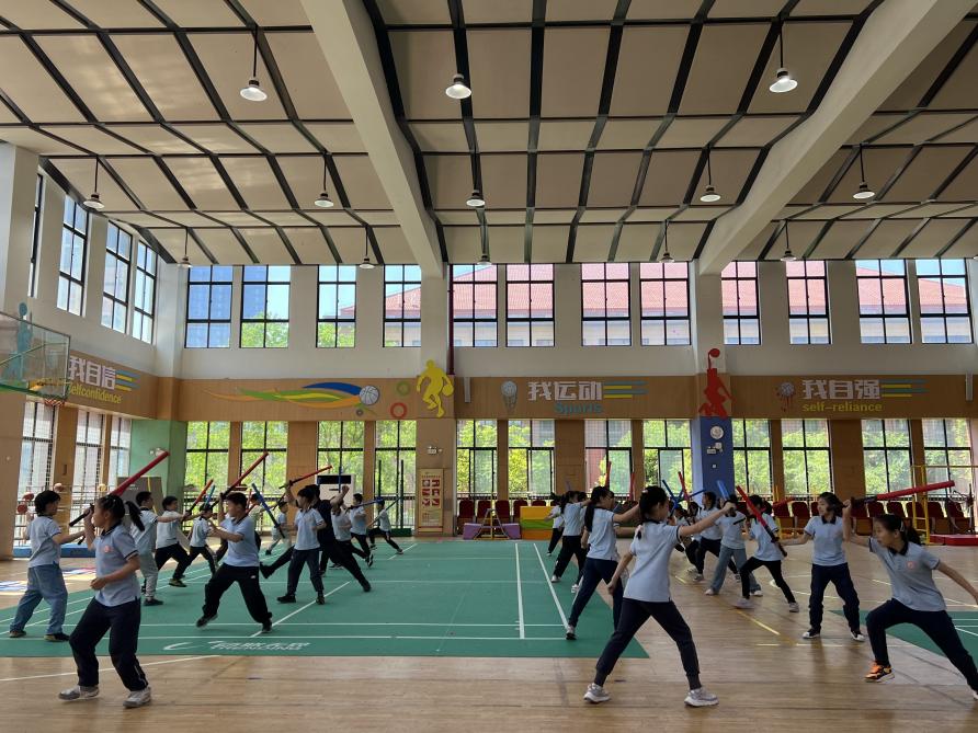 短兵校本研修简报_html_m53ddf759.jpg
