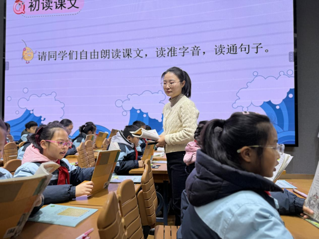送教报道_html_m37f761fe.png