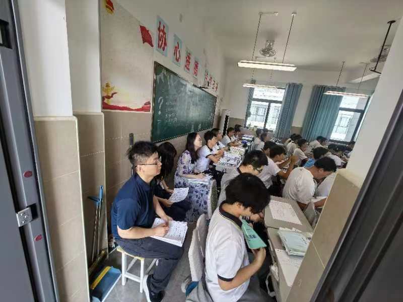 【季峰名师工作室】聚焦课堂、示范引领