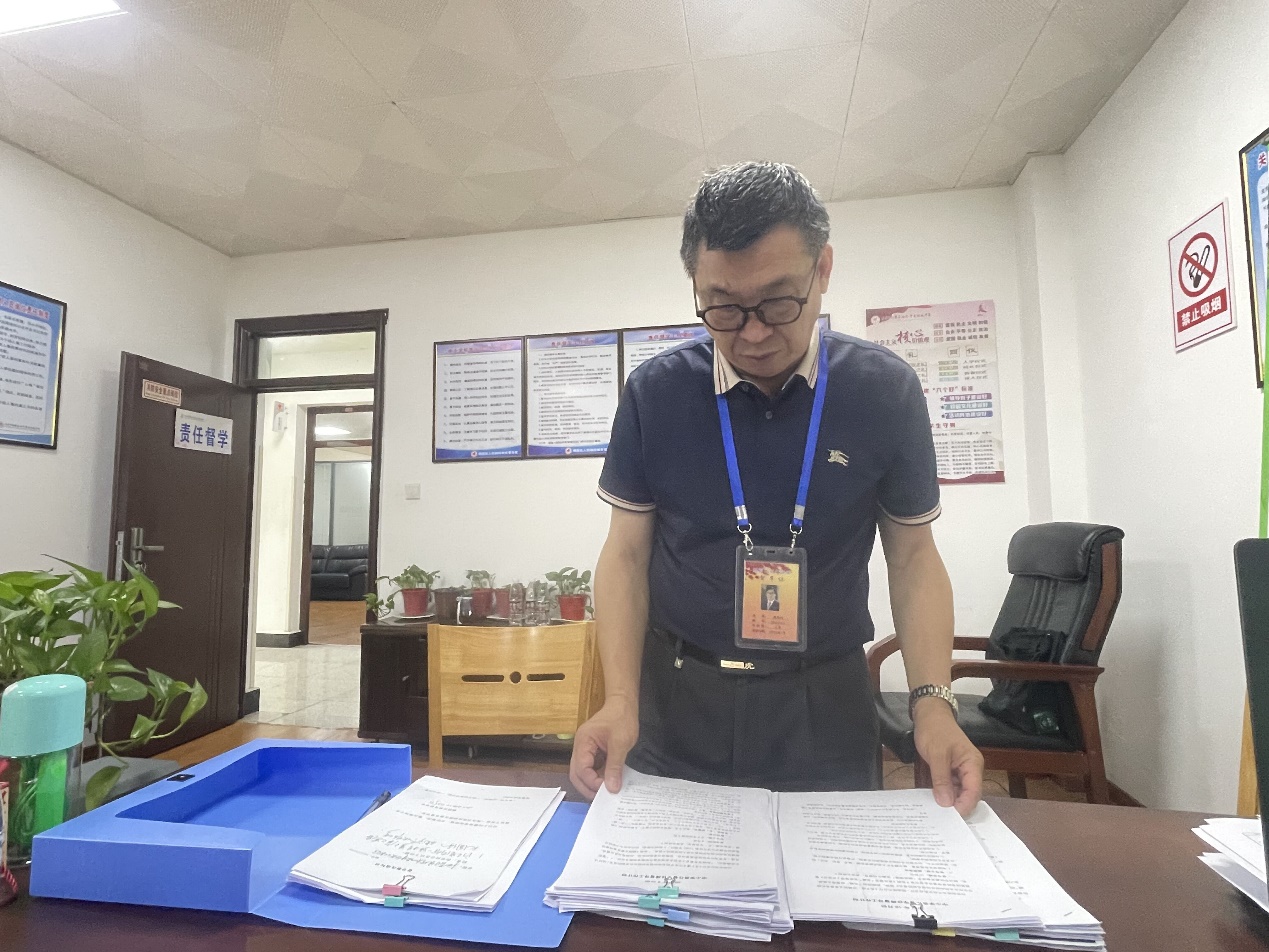 20230531【融进实园】督导引领 知行有路——栖实尧化“督学办公室”建设情况专项督导_html_17333b64.jpg