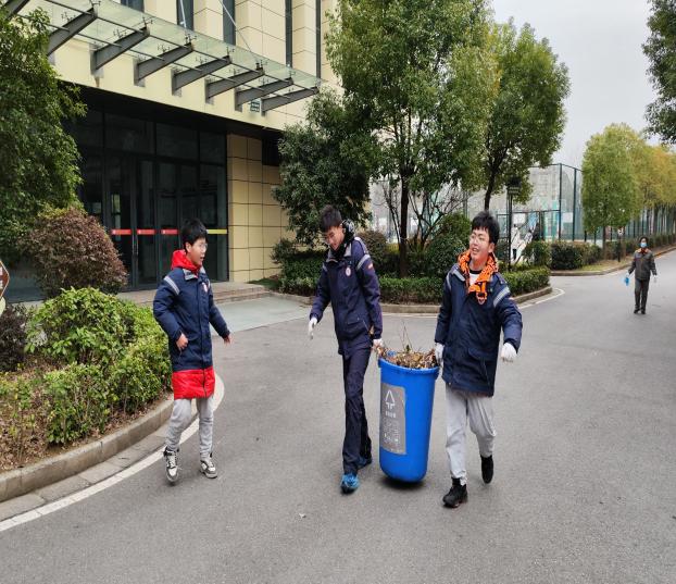 学习雷锋精神 传承光荣传统_html_m477211f8.jpg