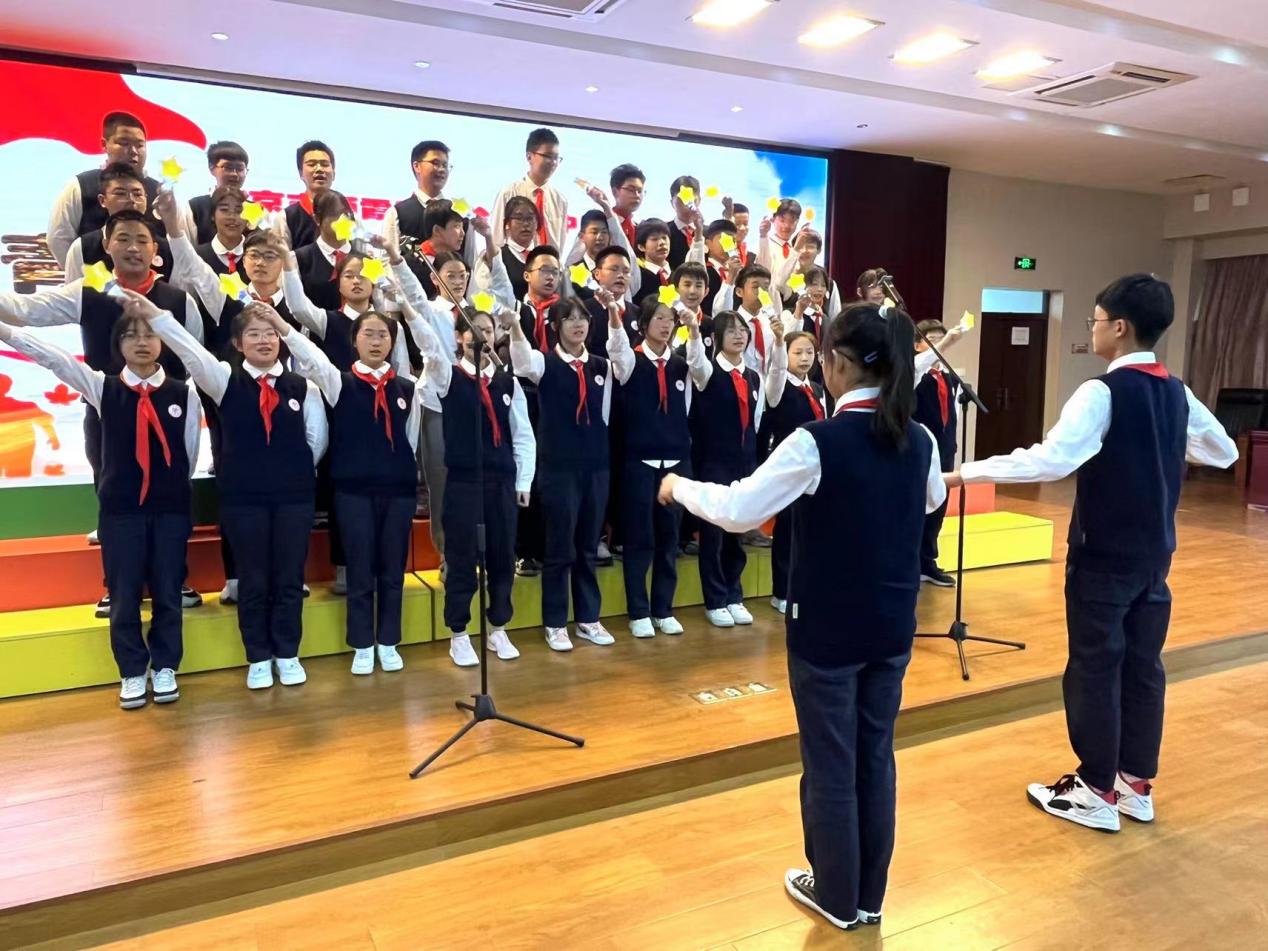 大合唱比赛报道(1)_html_357f2566.jpg