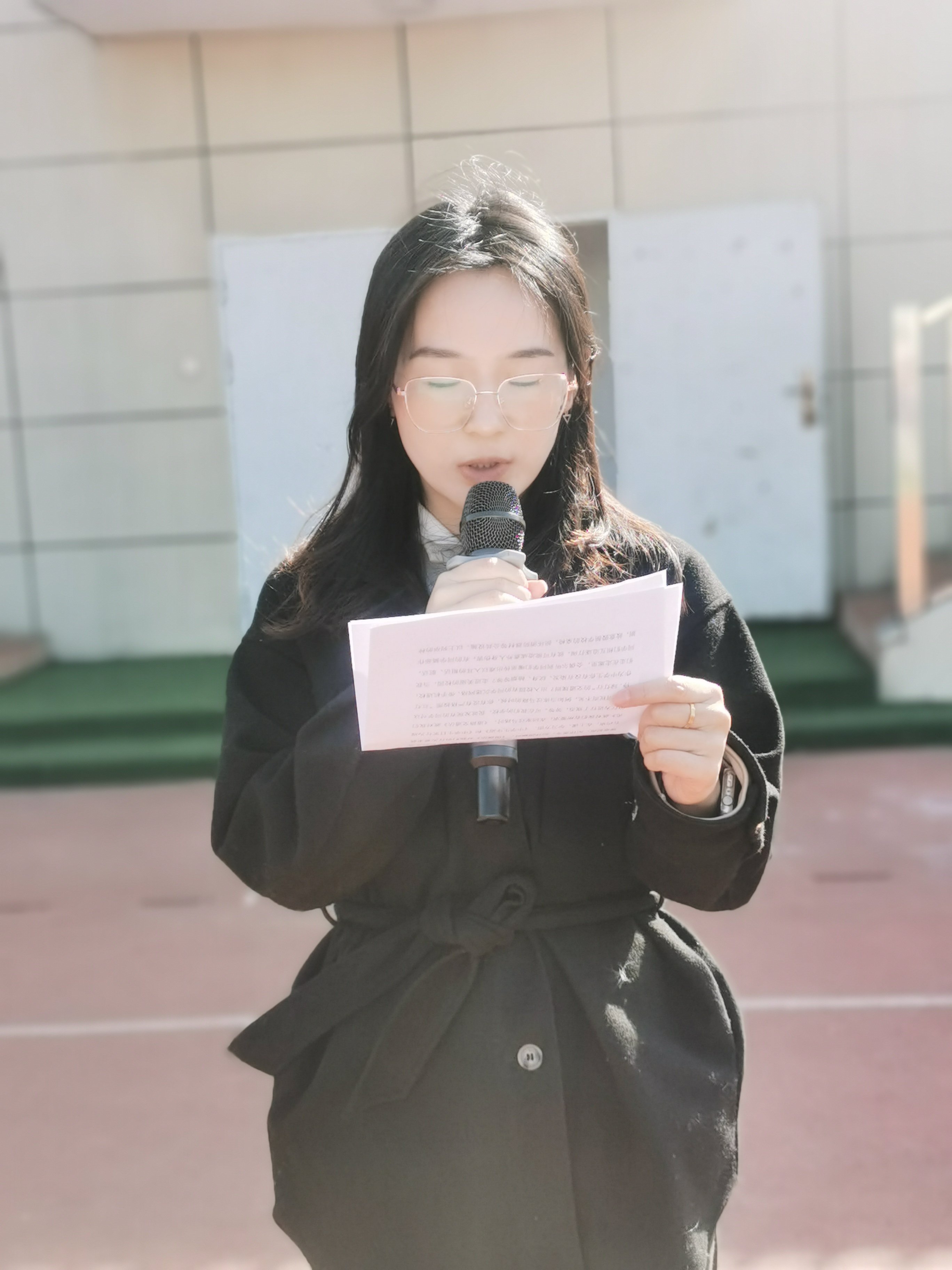5升旗仪式报道20230313_html_m83a4578.jpg