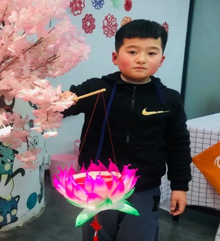 其乐融融迎佳节  虎虎生威闹元宵——晓院附小二（3）班开展元宵节生活实践活动_html_m79e1b6e6.jpg