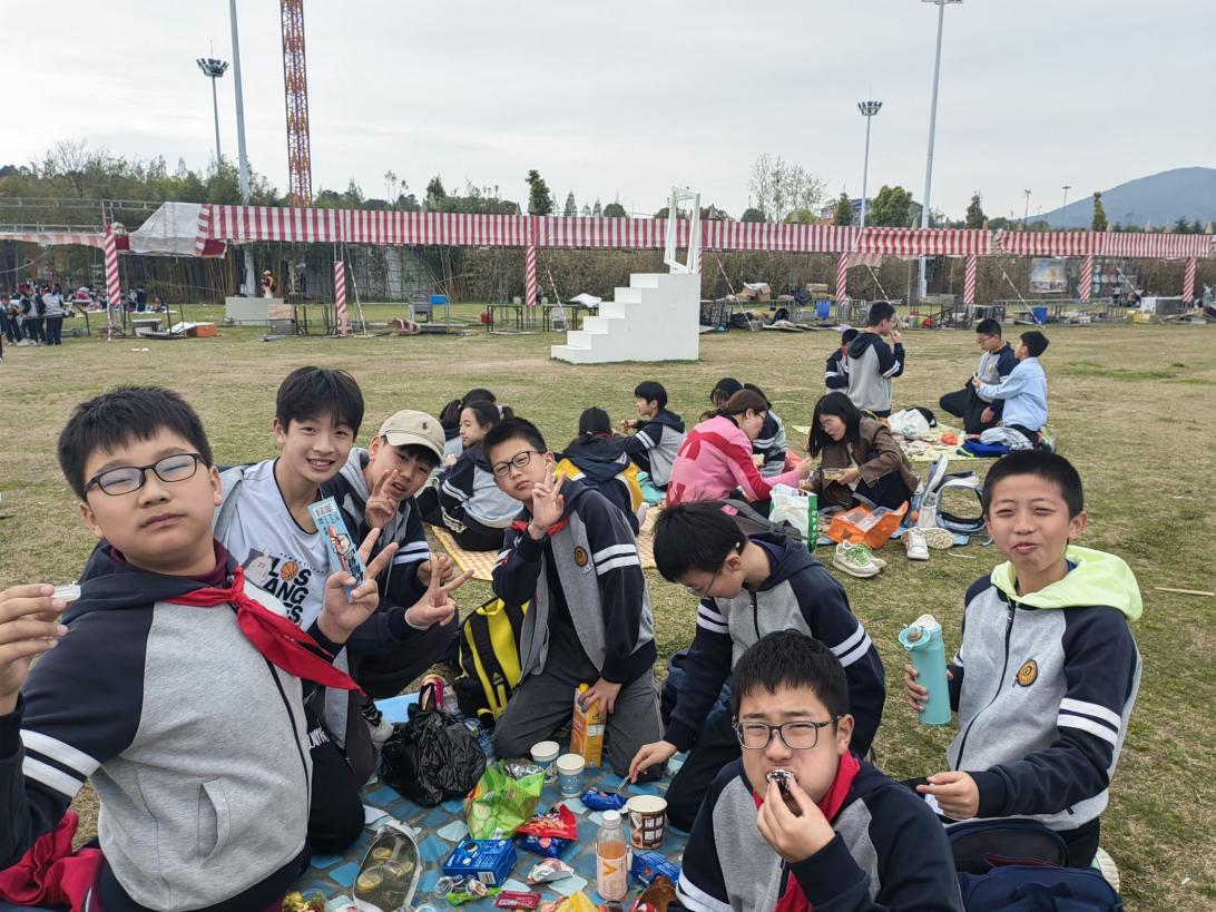 春游新闻稿_html_m14584b25.jpg