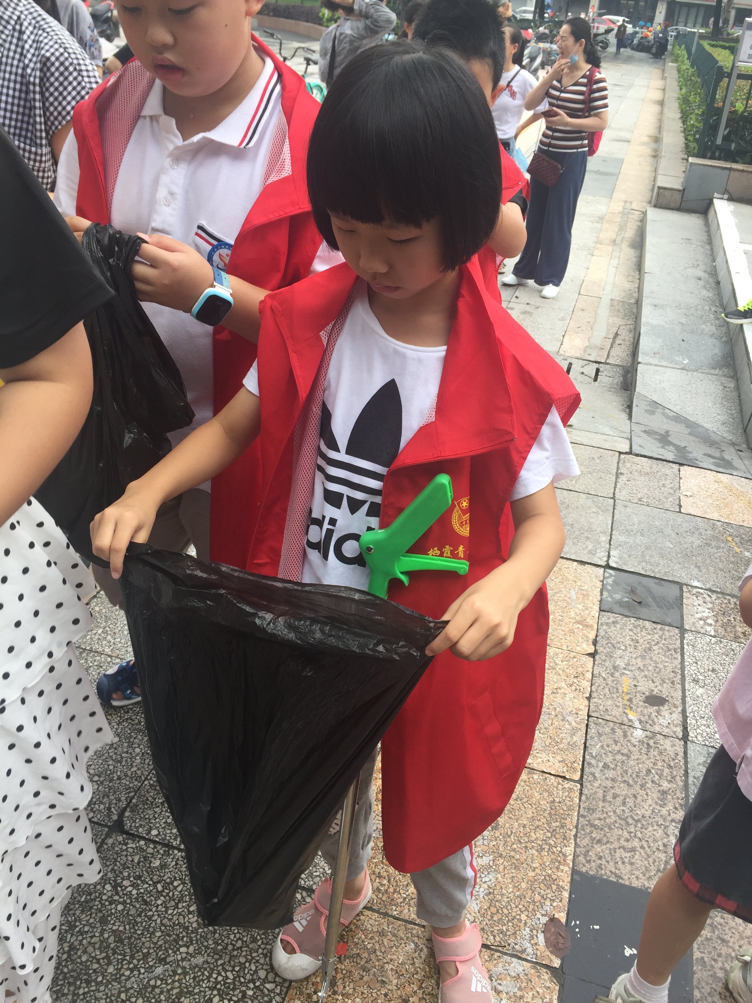 文明礼仪篇4_html_mfd4924b.jpg