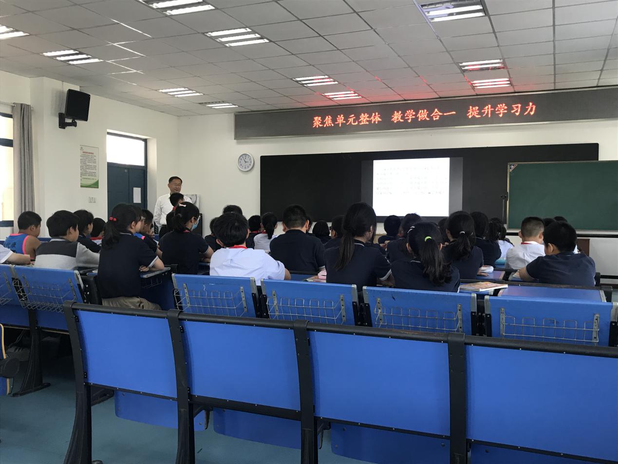 高语大组汇报课新闻稿_html_m646e5348.jpg