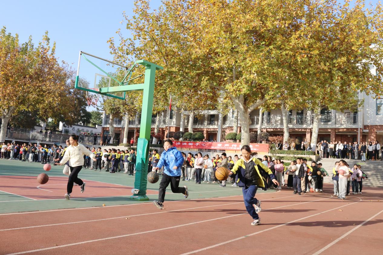 2025.11.27两地教育同仁来访 共话育人初心_html_m63f07fec.jpg