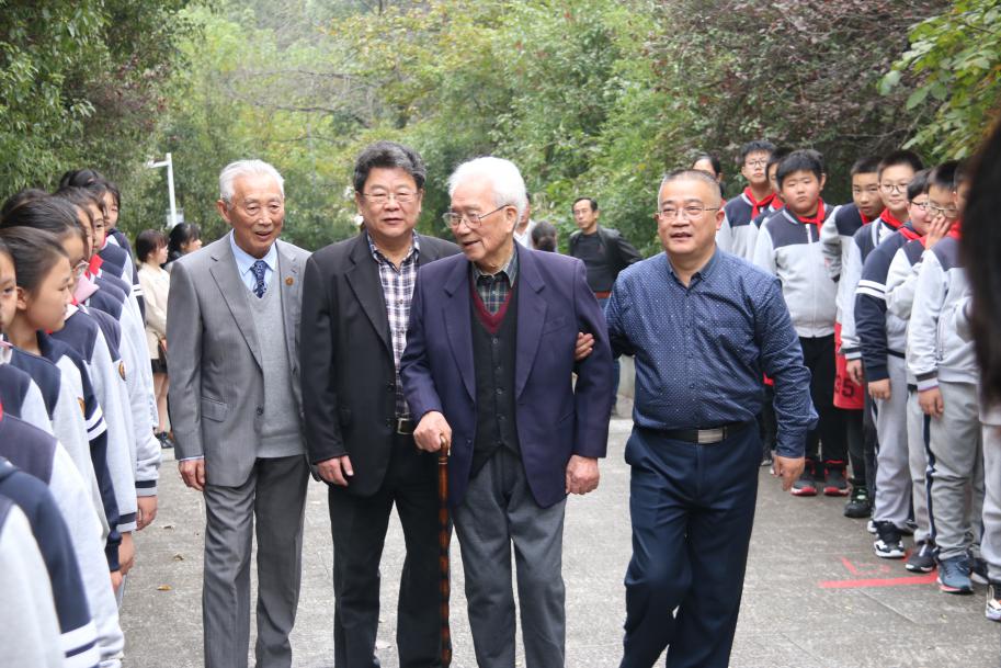 南京晓庄学院附属小学_html_17cfc784.jpg