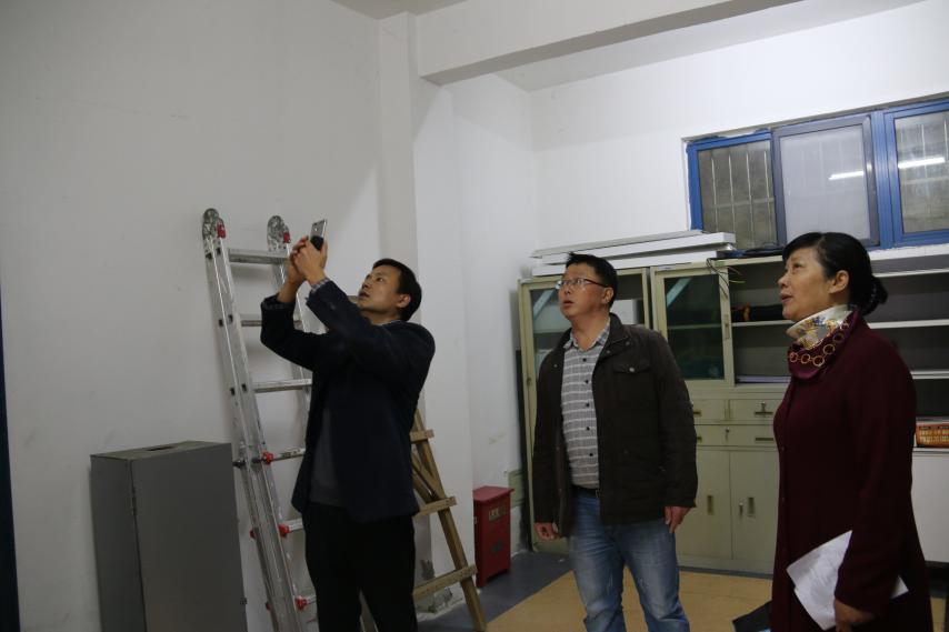 强化安全管理，创建平安校园_html_34a004b2.jpg