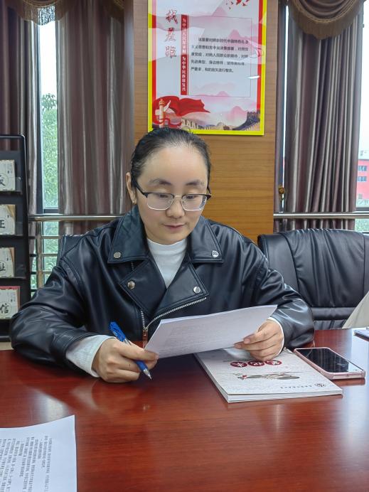常“自省”促“规范” 抓“细节”寻“突破”——南京市丁家庄小学六年级教学质量提升动员会(2)_html_72550024.jpg