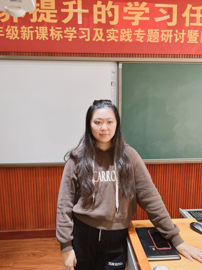 夯实级部管理 凝聚团队力量——四年级级部会议(1)_html_m3a818ca5.jpg