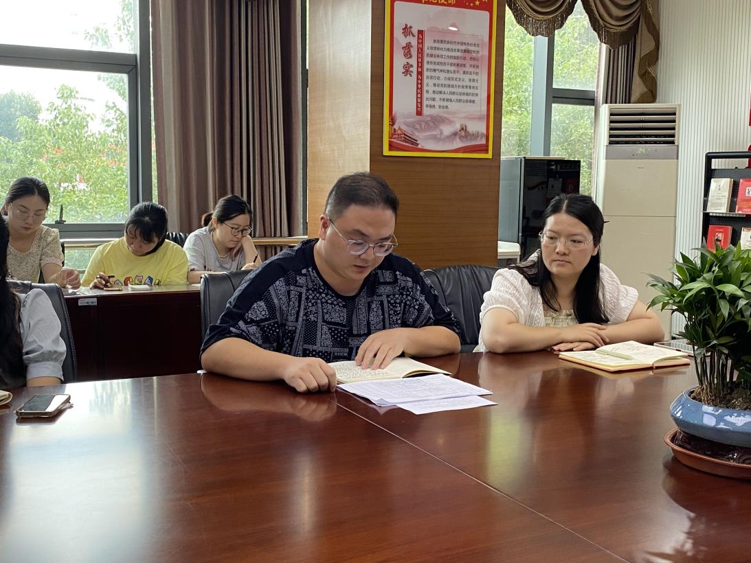 【丁香汉声·教学】新学期教研组长、备课组长会议_html_m466f6bbe.jpg