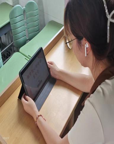 2023.8.24心理健康教育专题家长会_html_m49667279.jpg