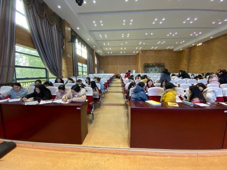 丁小第三阶段练习质量分析会_html_m4c2b8b1f.jpg