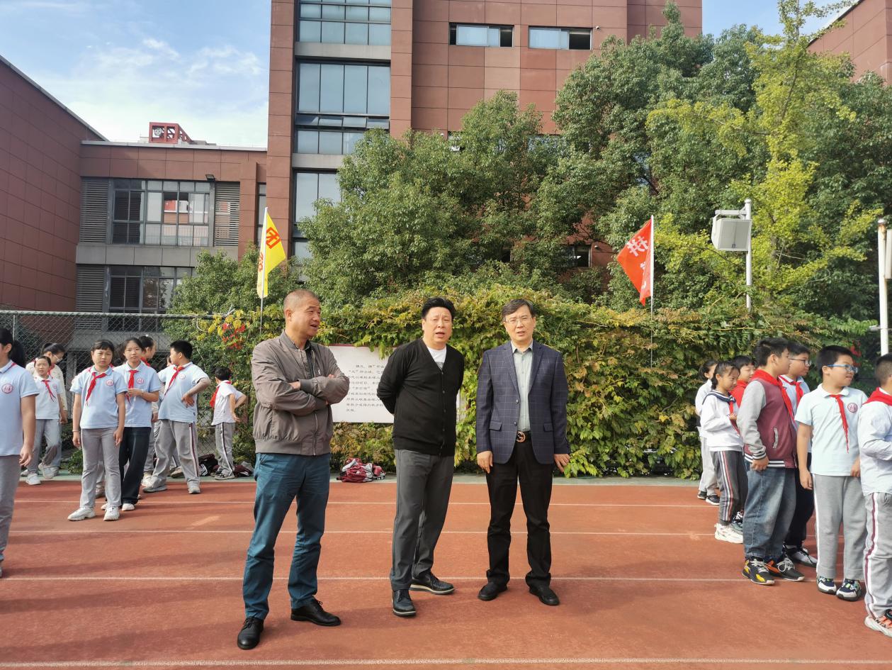 体侧报道_html_m6eb8fb08.jpg