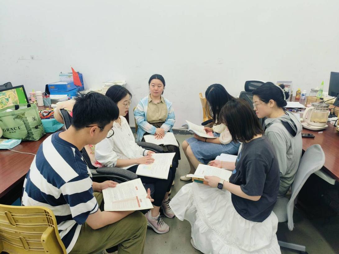 【丁香汉声】智慧碰撞凝共识，共谱期末复习篇_html_630f68c0.jpg