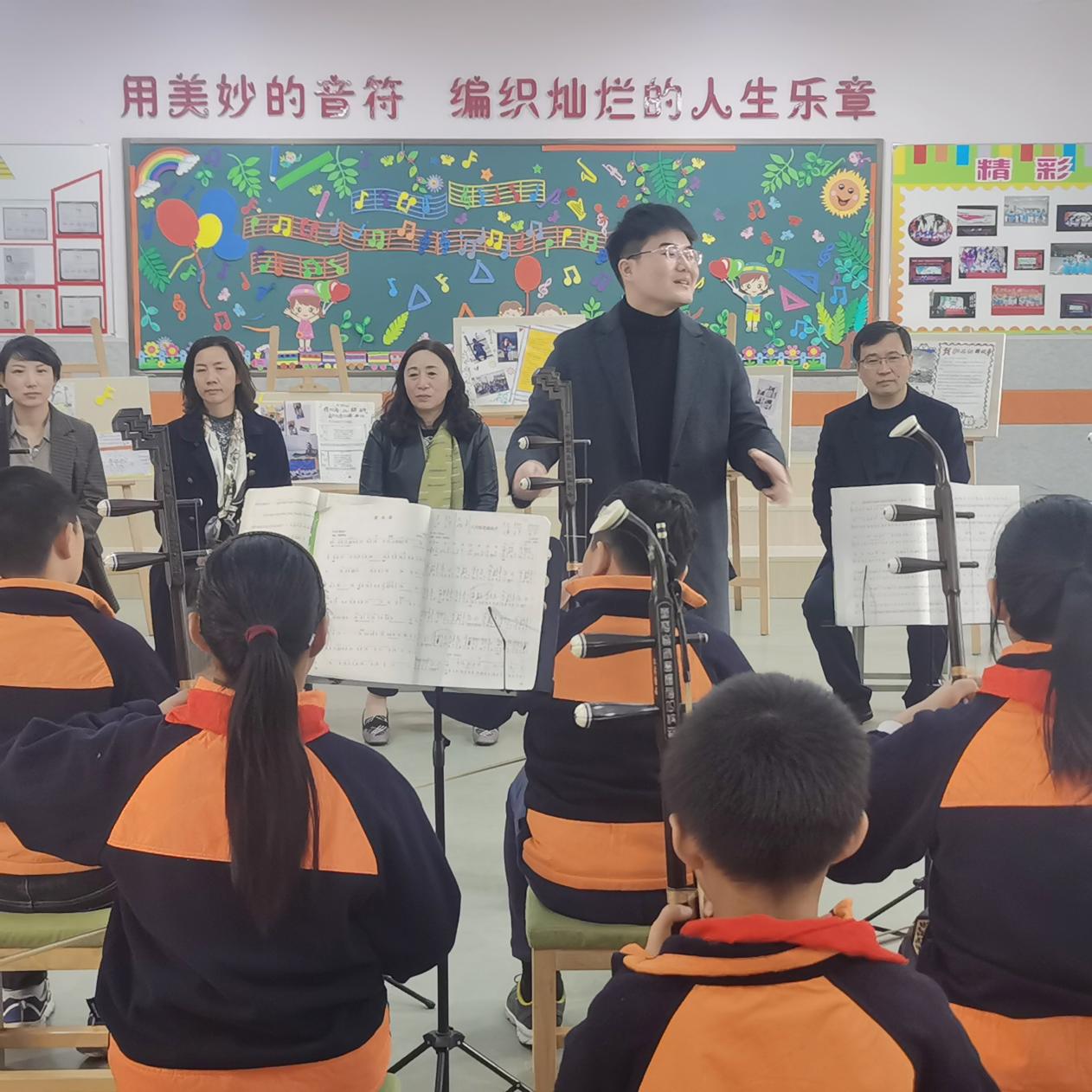 特色教师评审报道_html_4ab96378.jpg