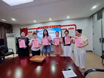【丁香汉声·教学】阳光分班促公平 携手护航新起点_html_7c5052b2.jpg