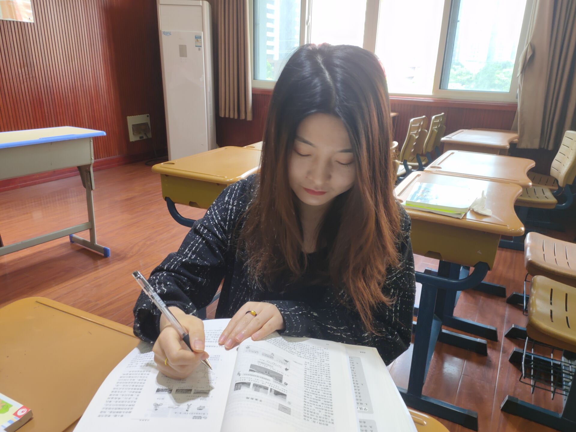 三数集体备课报道_html_m70522cf1.jpg