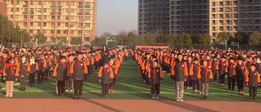 第21周升旗仪式报道_html_m456eedcf.jpg