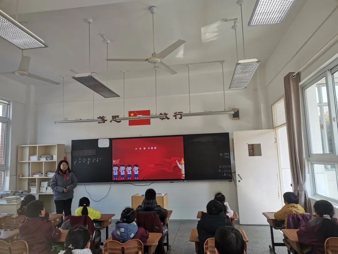 晨会1_html_6e787c6c.jpg