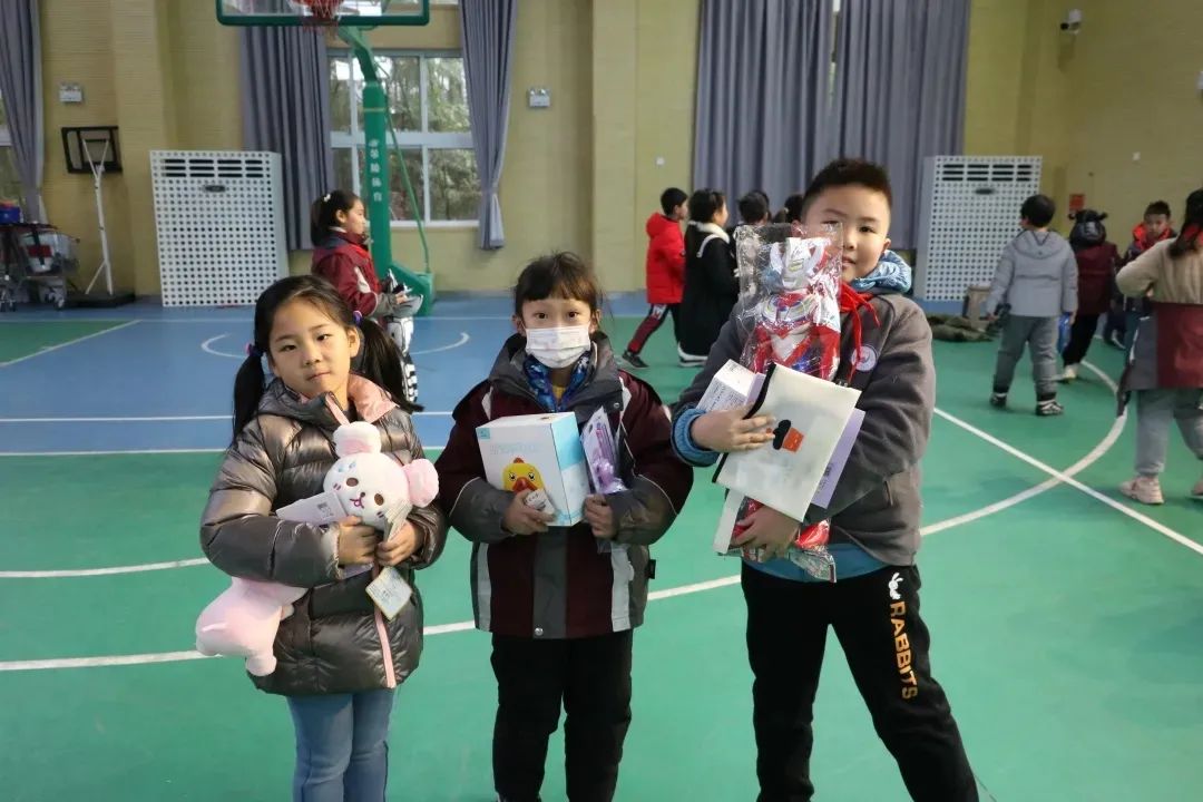 新建 DOCX 文档_html_m5ce267ce.jpg