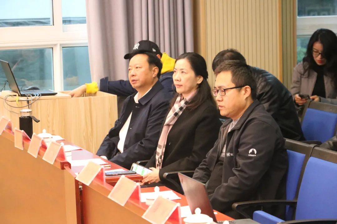 名家_html_71da64a1.jpg
