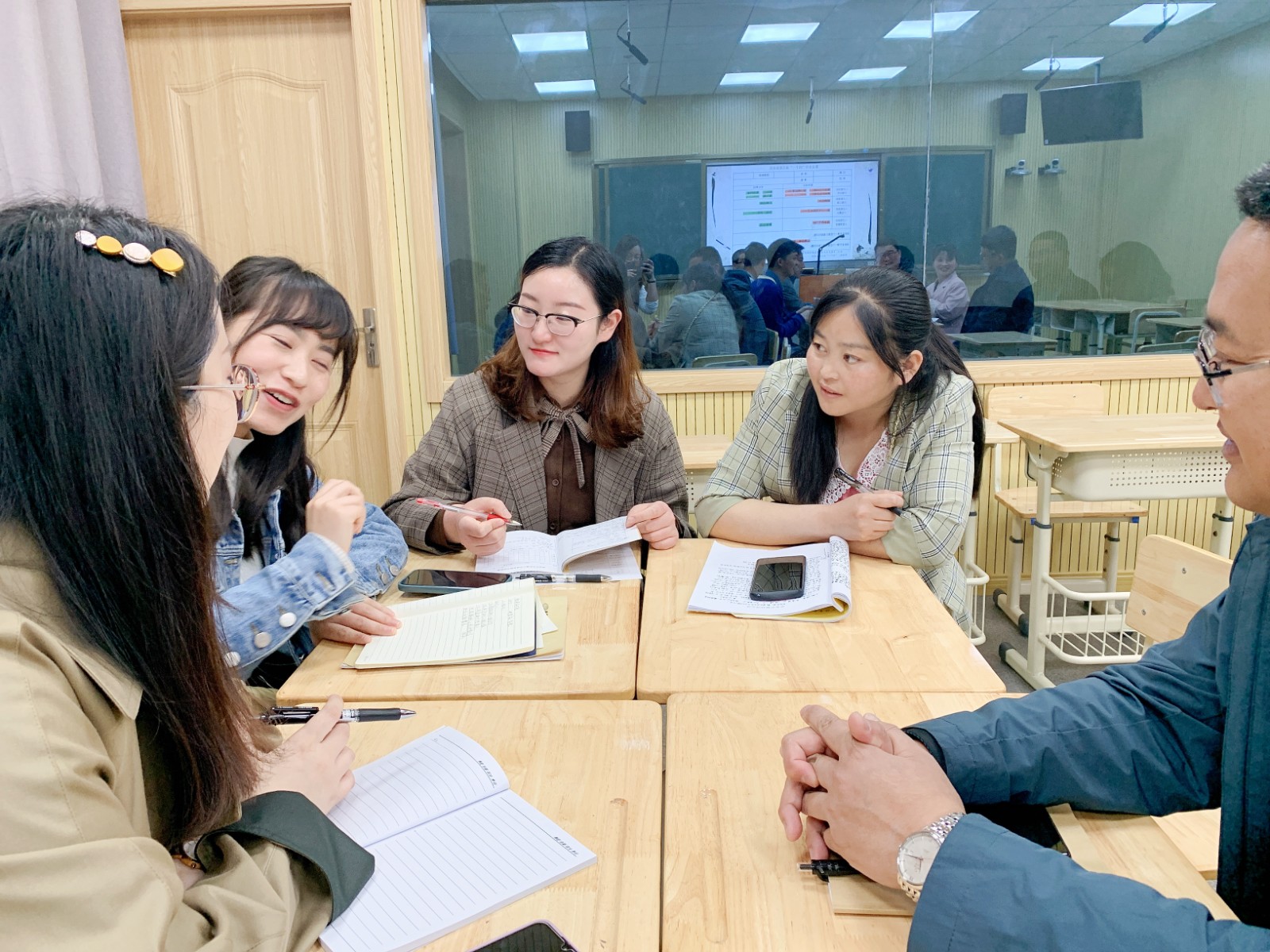 【书院紫金】基于“四个一”，让“讲堂”变“学堂” ——紫金小学迎接青海省共和学校、泗洪县洪桥学校管理人员、骨干教师参访团
