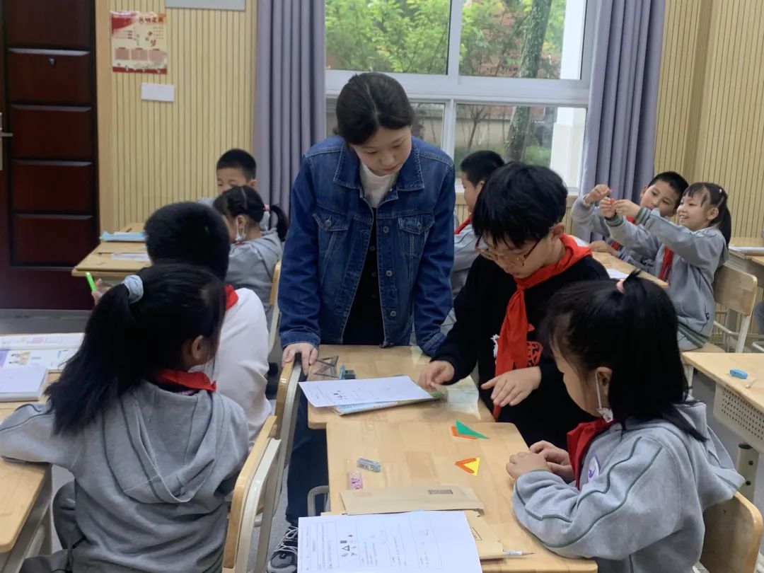 小班化_html_7d7b6787.jpg