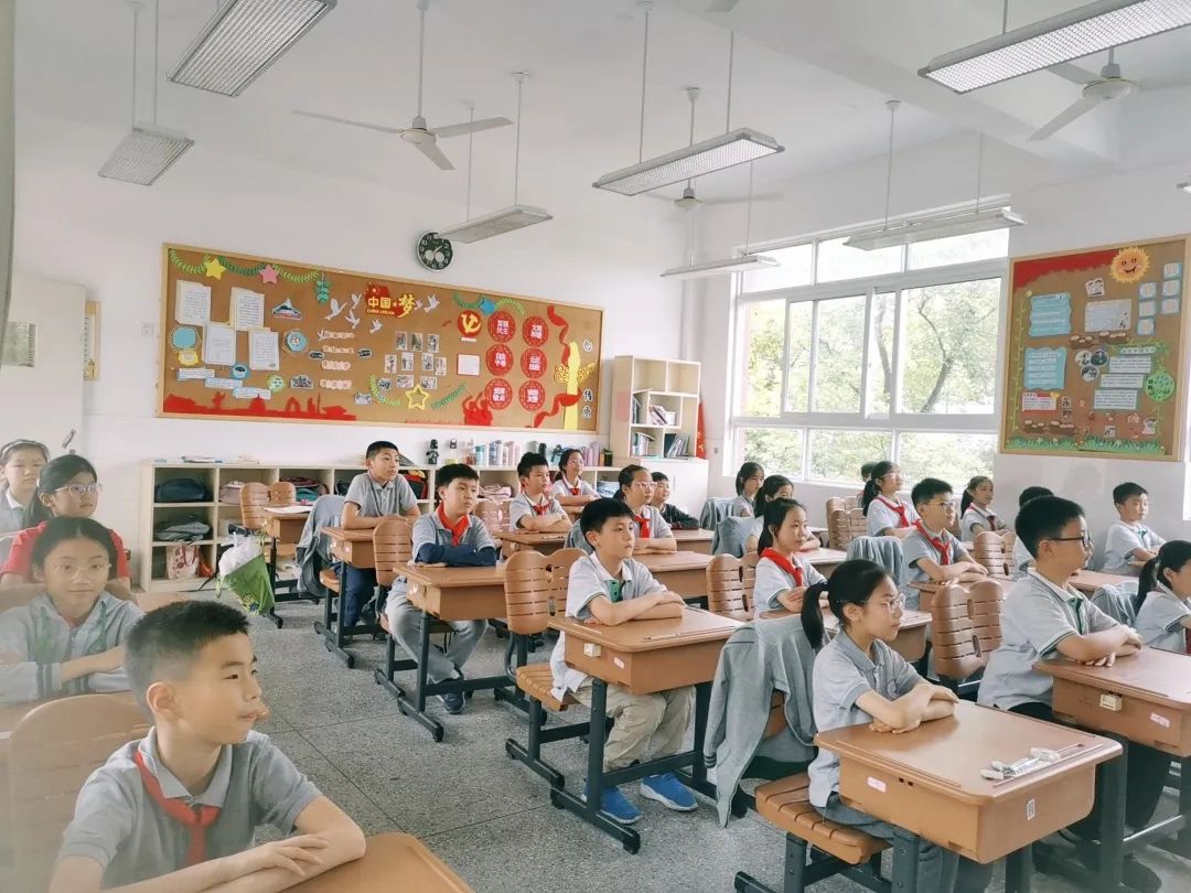 我骄傲_html_14ec894c.jpg