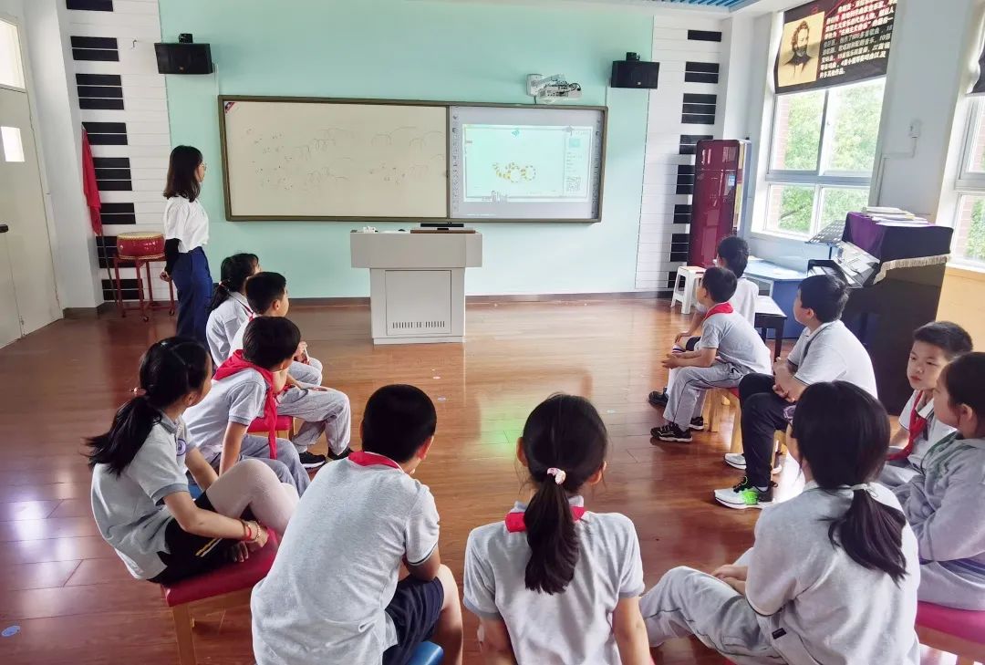【书院紫金】我骄傲 我很棒——记紫金小学心理周团辅活动
