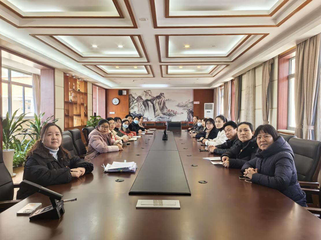 汲取榜样力量   砥砺前行之路01.17_html_2a4eed9a.jpg