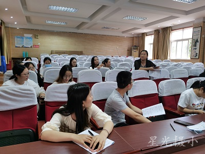 雷云老师评课.jpg