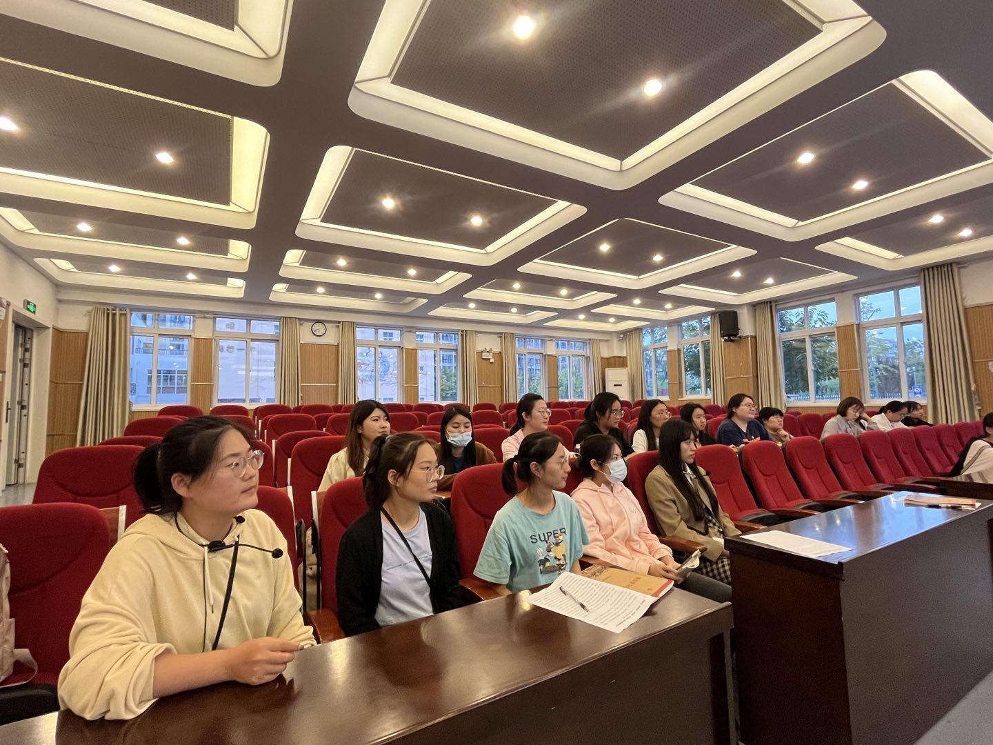 【星光摄小】细化班级常规，优化班级管理——摄山星城小学天佐路校区9月班主任工作会议