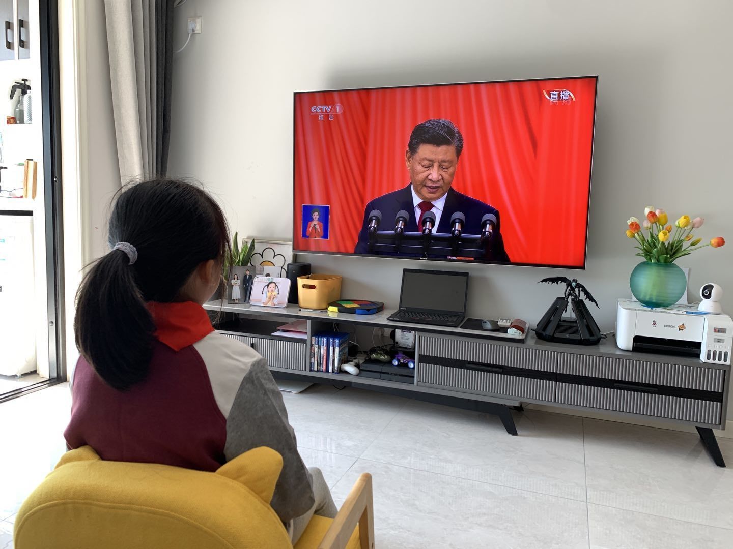 【星光摄小】摄山星城小学天佐路校区组织全校师生收看二十大开幕