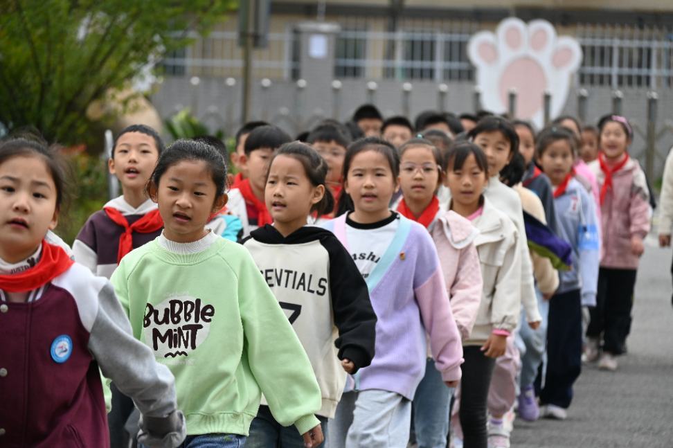 【星光摄小】摄山星城小学天佐路分校开展大课间评比活动