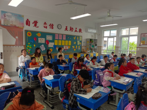 【星光摄小】跟进促成长，新秀展风采 ——天佐路校区职初教师跟进系列报道
