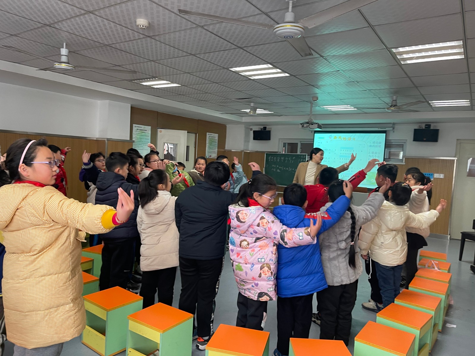 【星光摄小】灵动音符 快乐节奏 ——摄小天佐路校区音乐教研组校本研修活动报道（二）