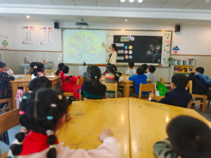 【星光摄小】齐心协力 且行且学 ——摄山星城小学天佐路校区美术教研活动（三）