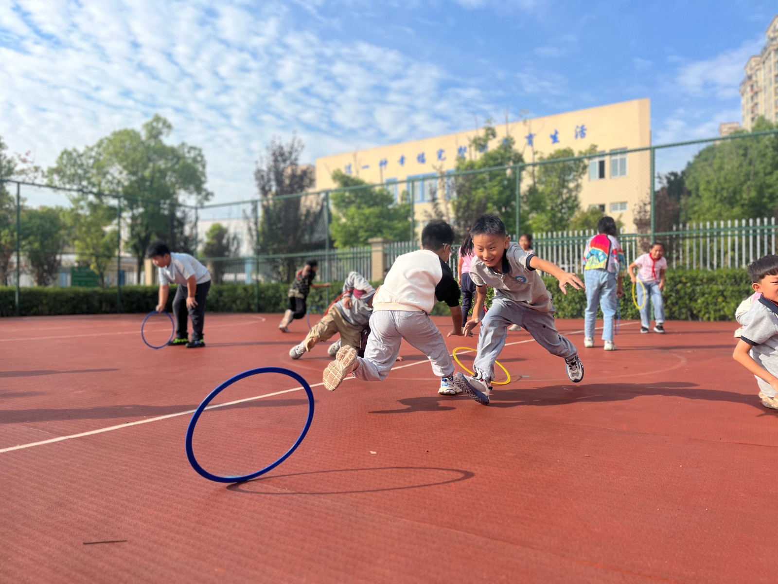 【星光摄小】结构化视域下水平一基本运动技能教学方法研究——以移动性技能为例 ——体育组教研活动（一）