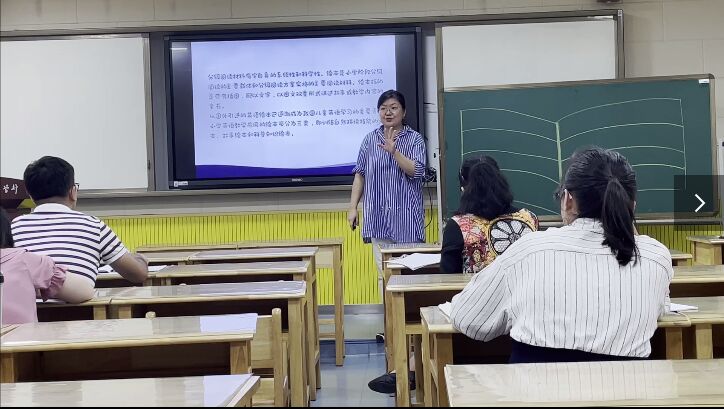 讲座.jpg