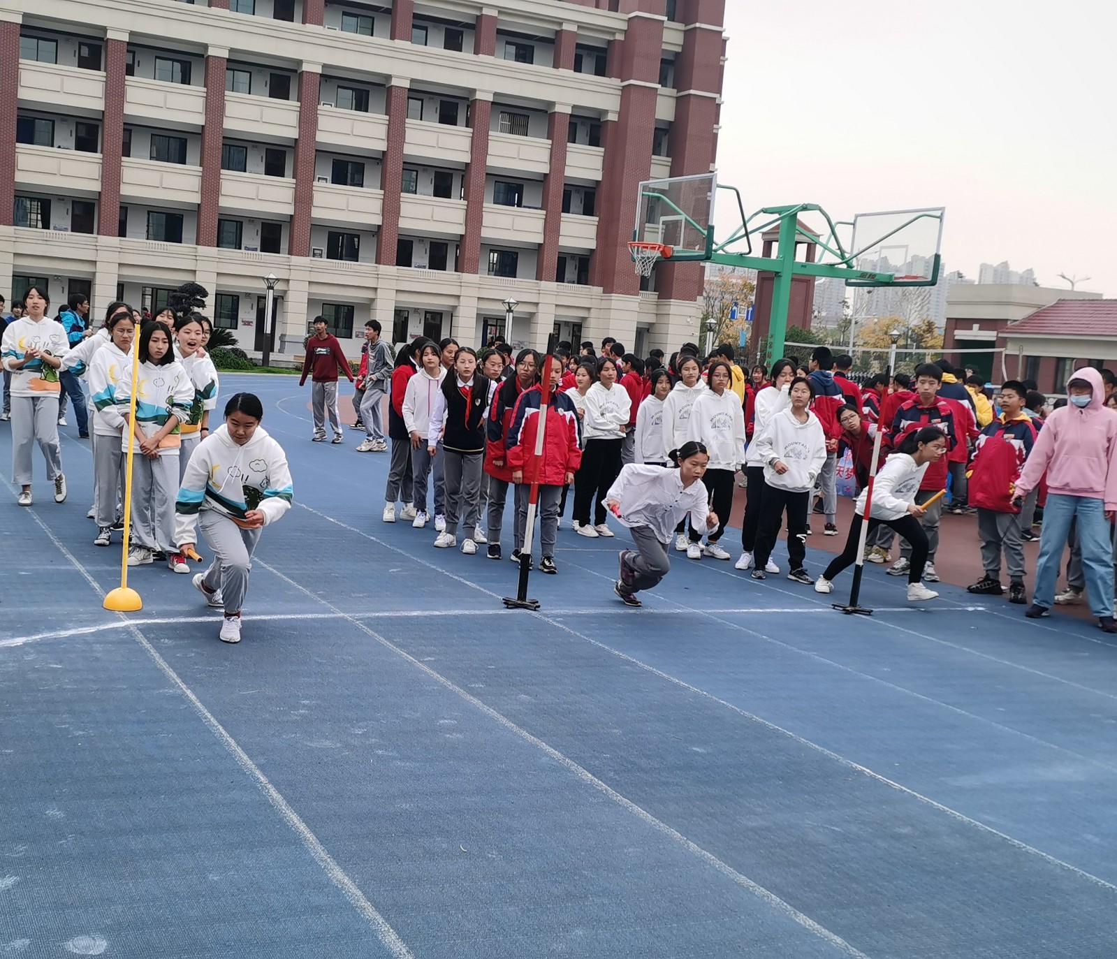 接力2.jpg
