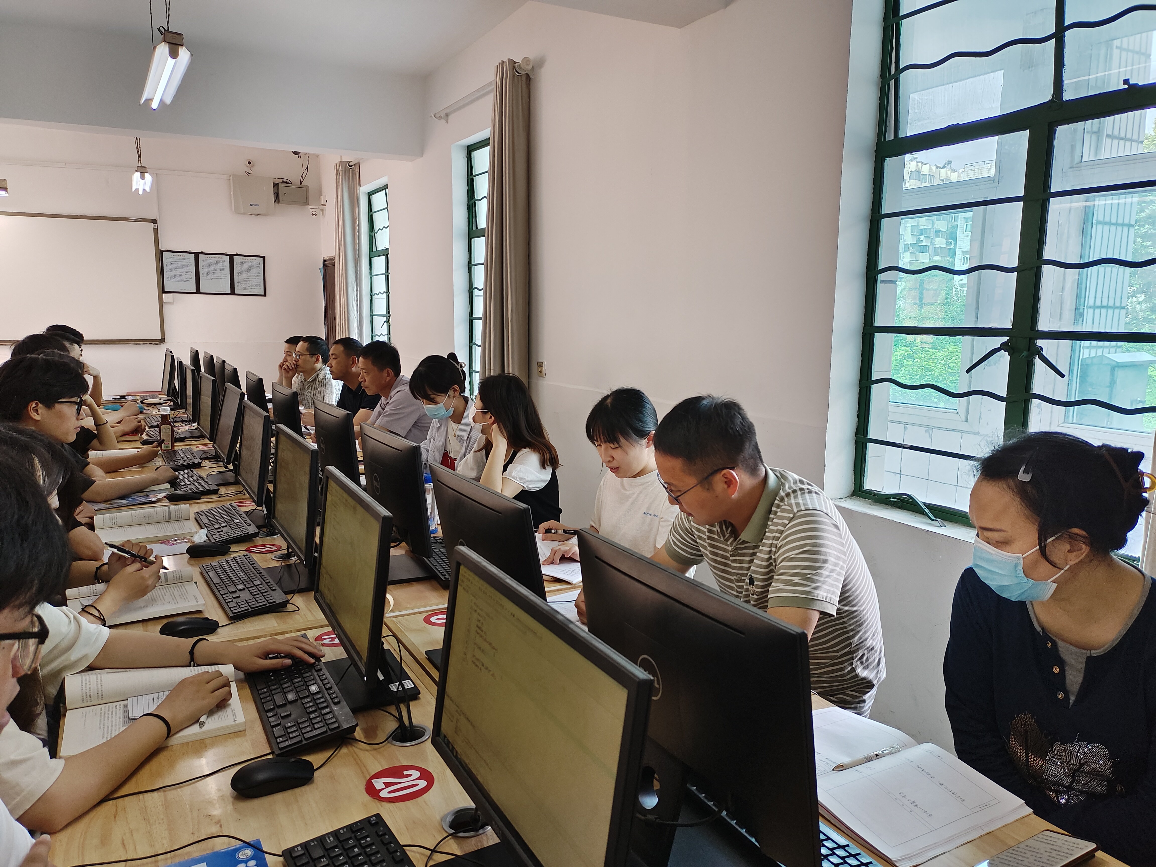 聚焦核心素养_html_72045401.jpg