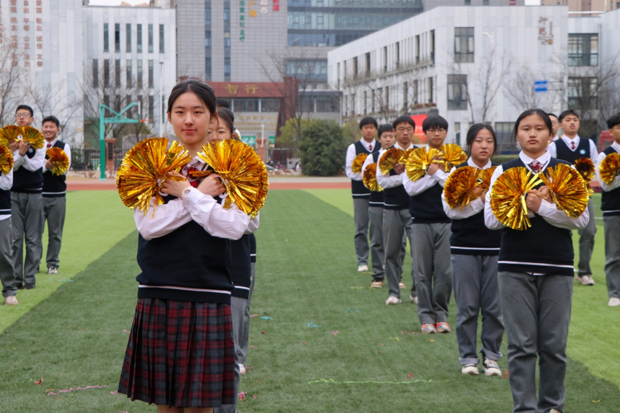 南京新港中等专业学校丁家庄校区韵律操比赛0318_html_4720450a.jpg