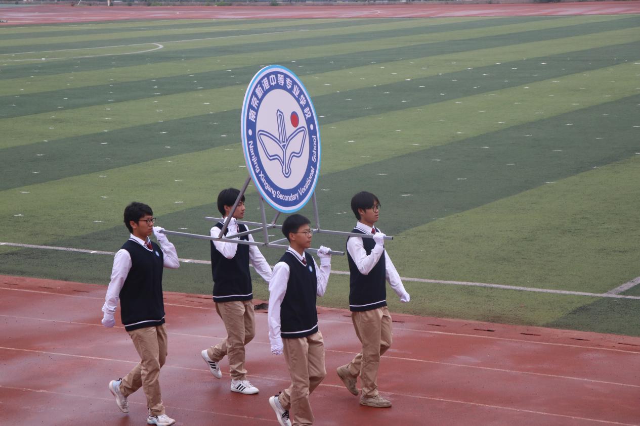 第四十九届春季运动会_html_79fd92d5.jpg